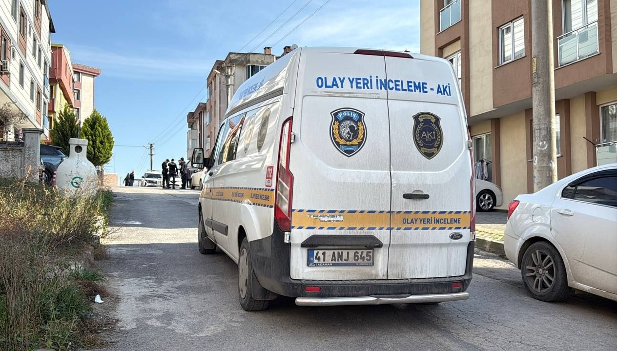 Komşular arasında çıkan kavgada bir kişi öldü