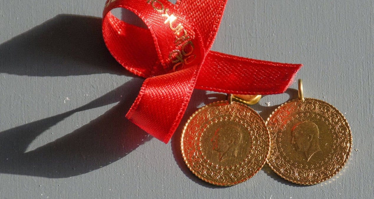 Ali Babacan: En düşük emekli aylığıyla 2 çeyrek alınmıyor