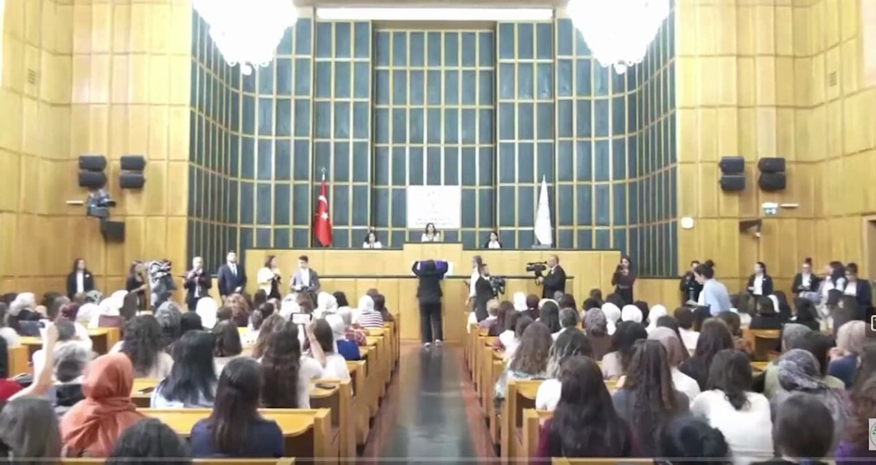 Meclis’teki ‘Apo’ sloganına suç duyurusu!