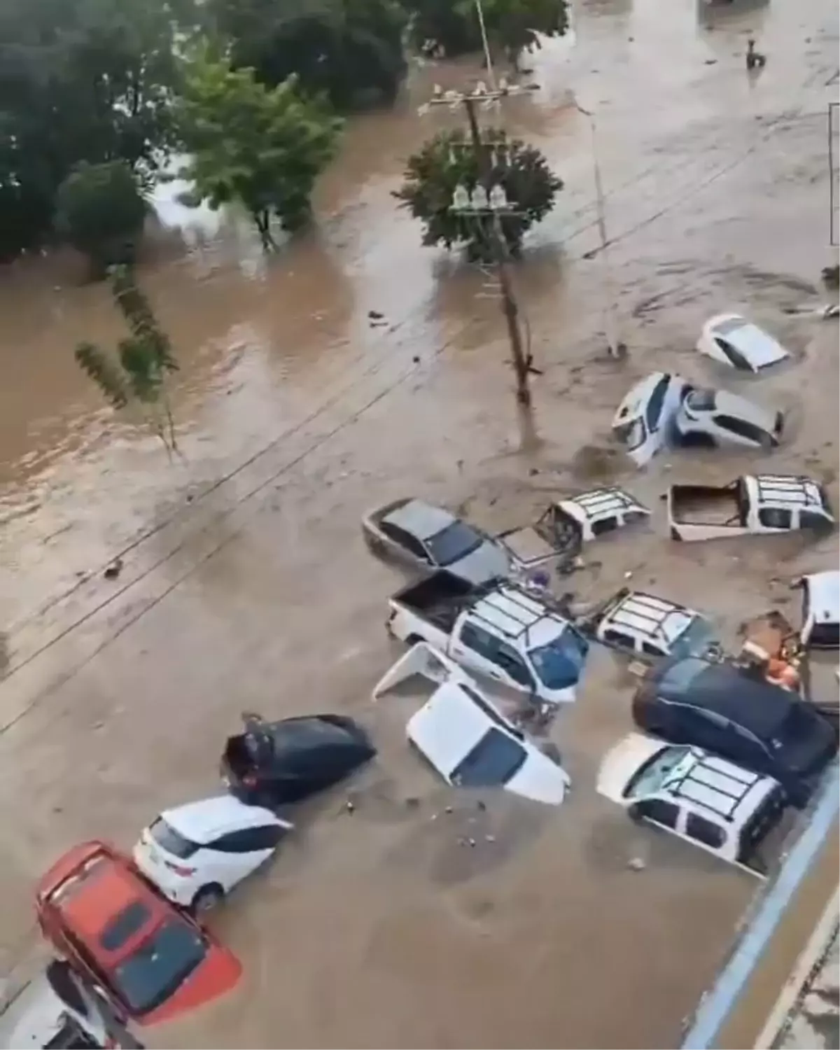 Meksika’da Şiddetli Yağışlar Nedeniyle Ölü Sayısı 47’ye Yükseldi