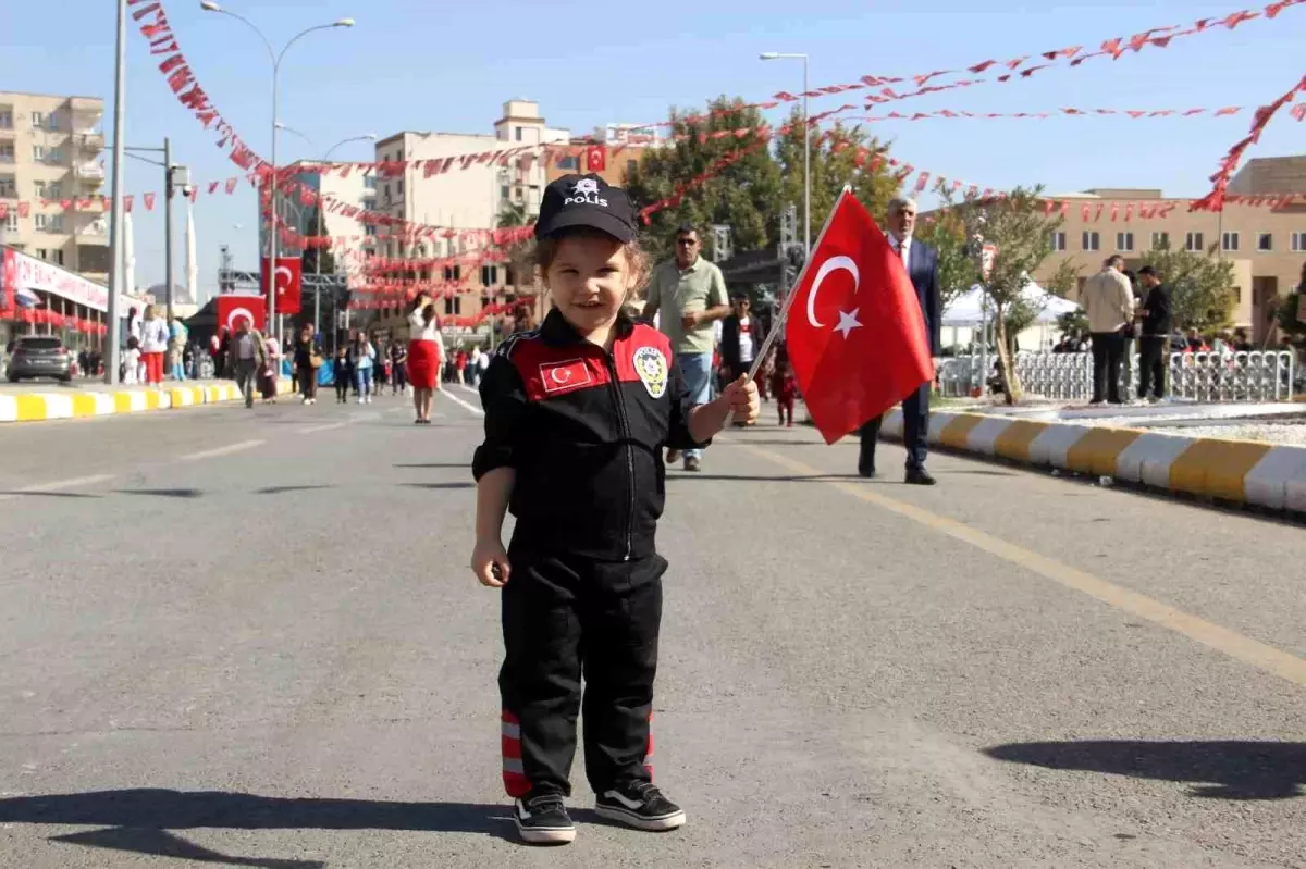 Şanlıurfa’da Cumhuriyet’in 102. Yıl Dönümü Coşkuyla Kutlandı