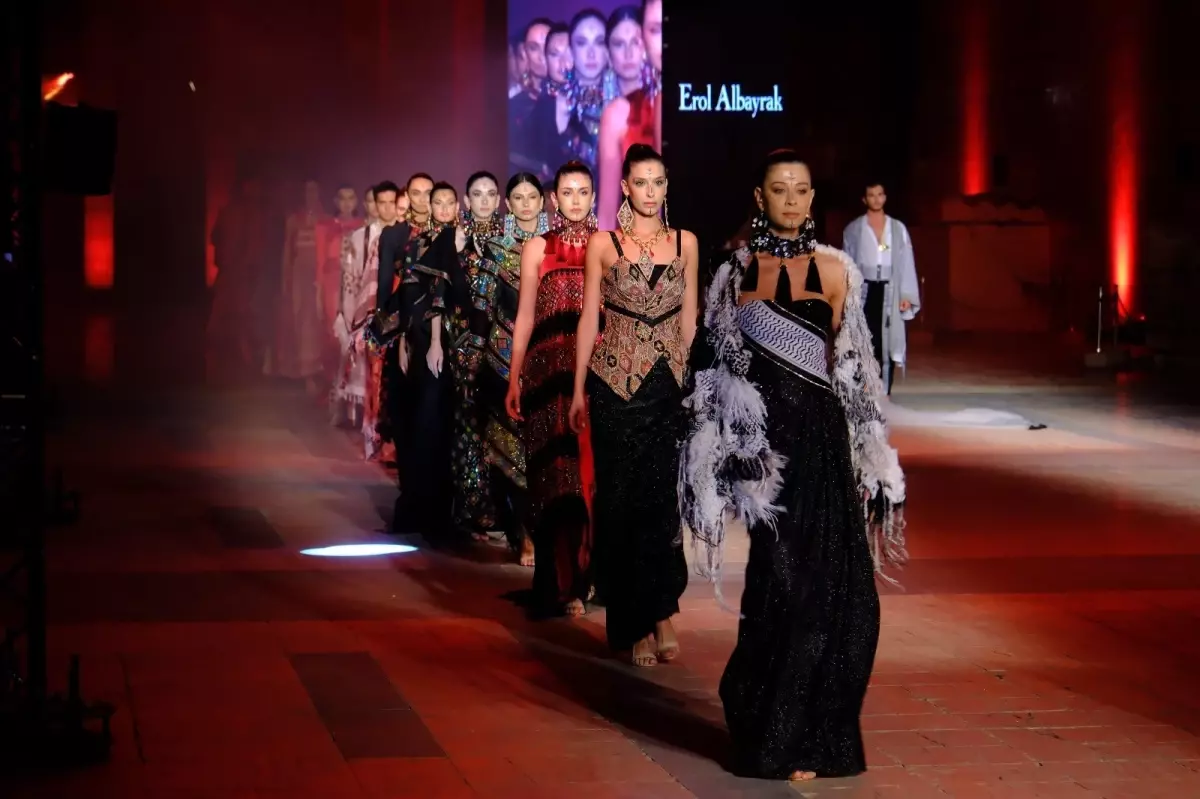 Şanlıurfa’nın Pamuk Dokuması Modern Moda ile Buluştu