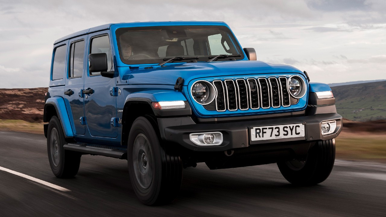 320 bin Jeep’i geri çağırdı: Araçlarınızı dışarıda park edin