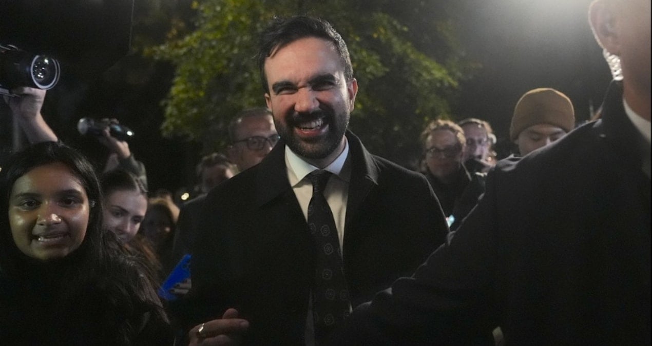 ABD’de tarihi seçim! Trump’ın kalbinde zafer!