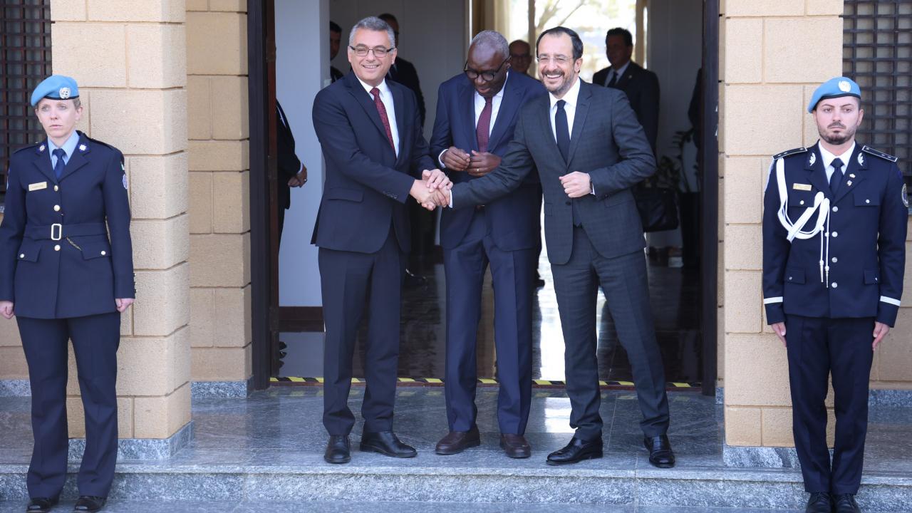 Erhürman ile Hristodulidis ilk kez görüştü! İki isimden açıklama