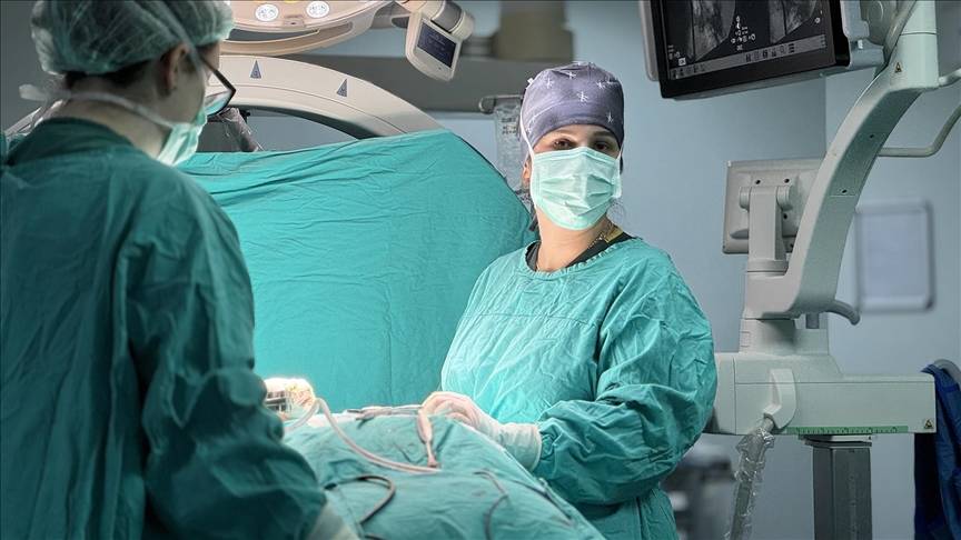 KTÜ Tıp Fakültesi’nin ilk kadın beyin cerrahı görev başında
