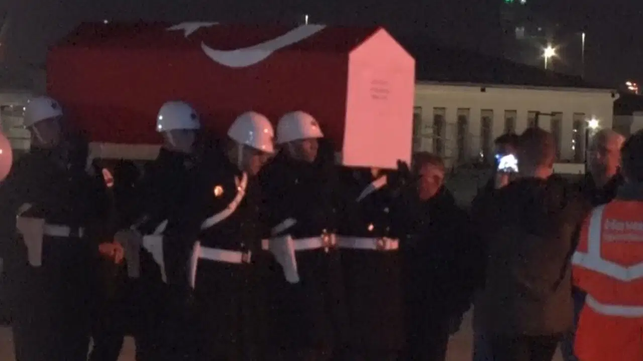 Şehit pilotun naaşı Türkiye’ye getirildi