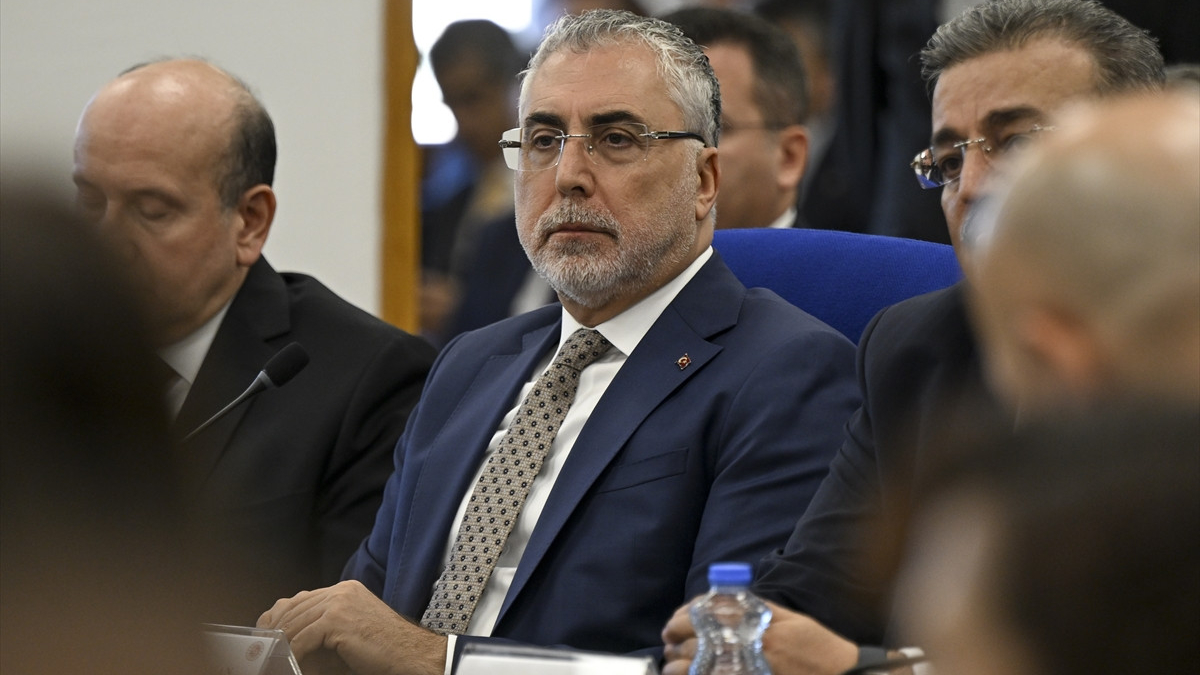 Vedat Işıkhan’dan asgari ücret açıklaması: Komisyon aralık ayında toplanacak