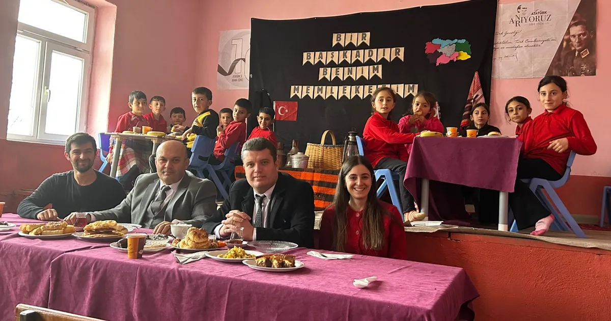 Ardanuç’un tek köy ilkokulunda ‘yerli’ coşku