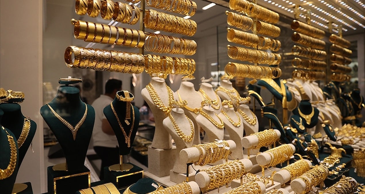 Düğün sonrası kuyumculardan eli boş dönüyorlar: Üzerinde yazana aldanmayın, hepsi çöp