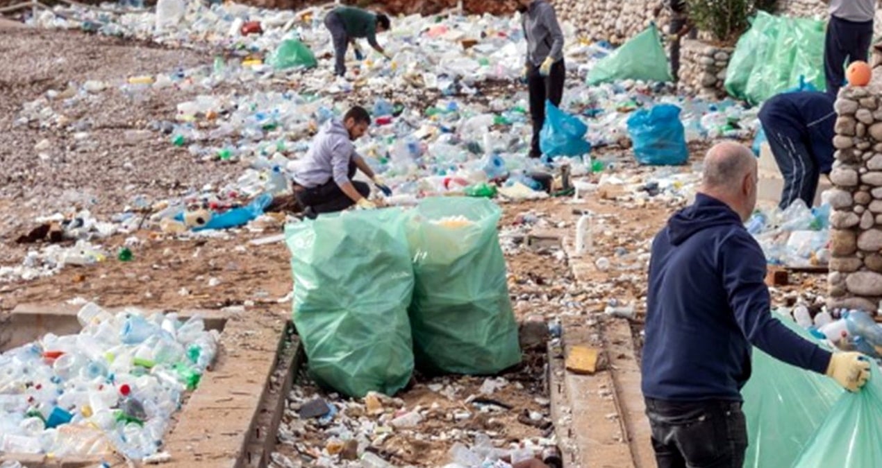 Dünyaca turizm kentinin sahilleri tonlarca çöple doldu