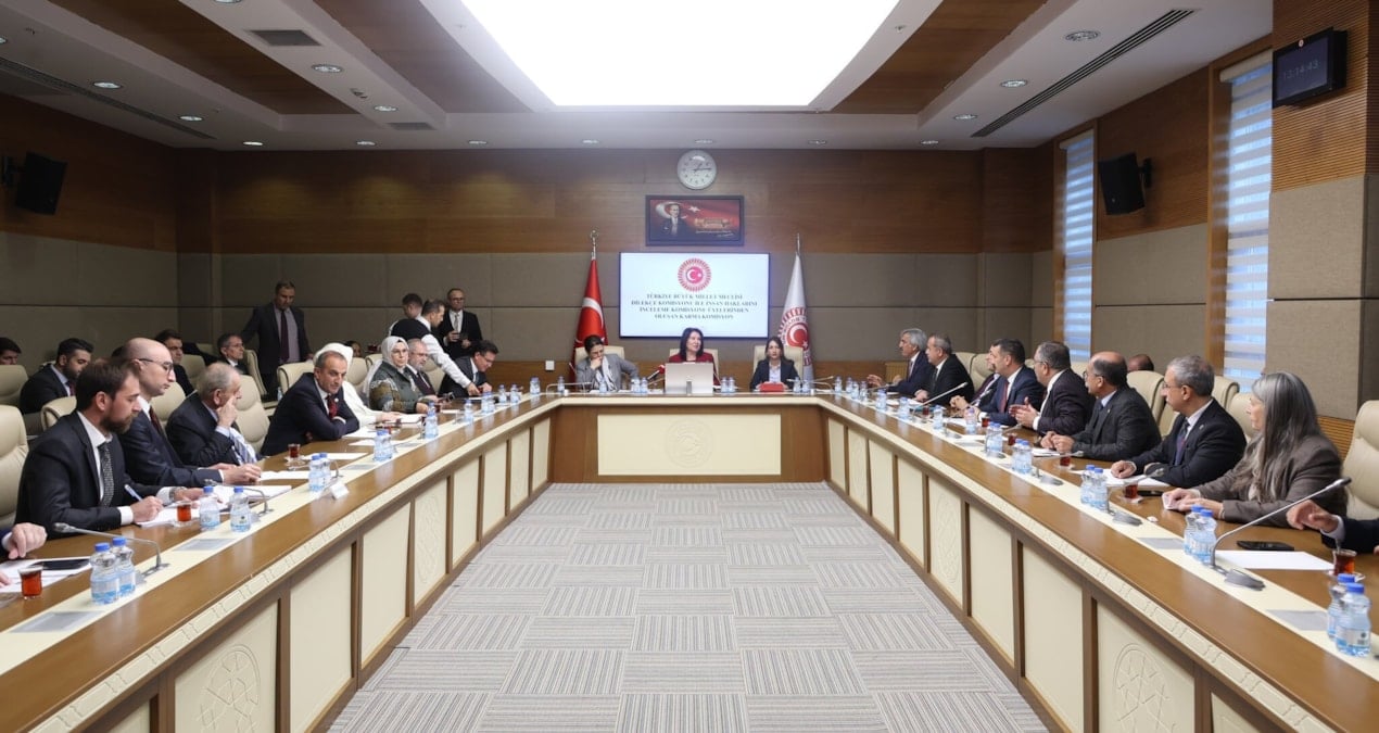 İmralı’nın ‘özet tutanakları’ tartışma yarattı; Sözcü TV çarpıcı ayrıntıları ortaya çıkardı