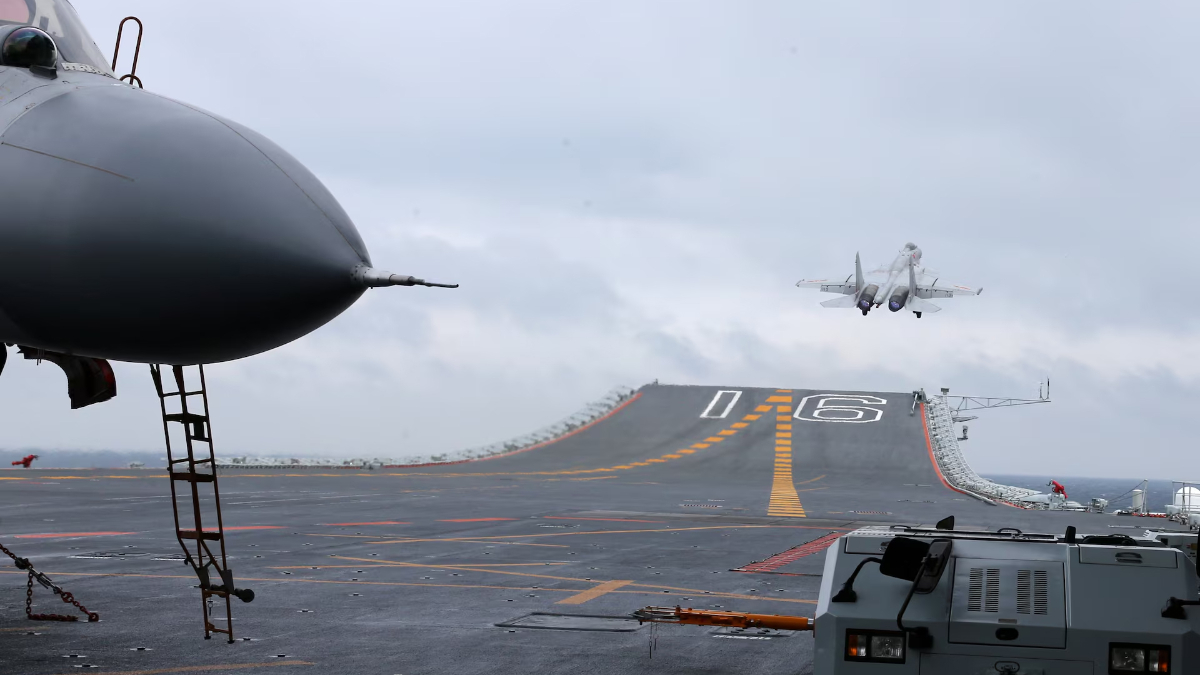 Japonya ile gerilim yaşayan Çin, 100’e yakın savaş gemisini Pasifik’e yığdı