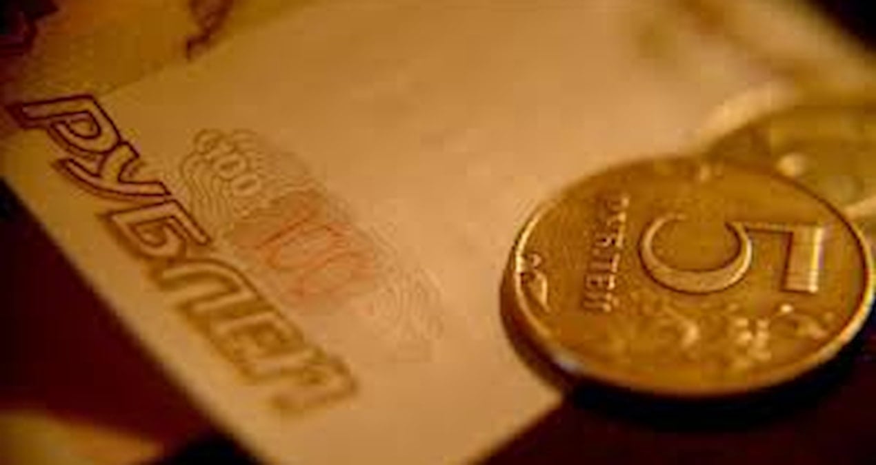 Rusya’da bütçe açığı artan harcamalarla 4,3 trilyon rubleye çıktı