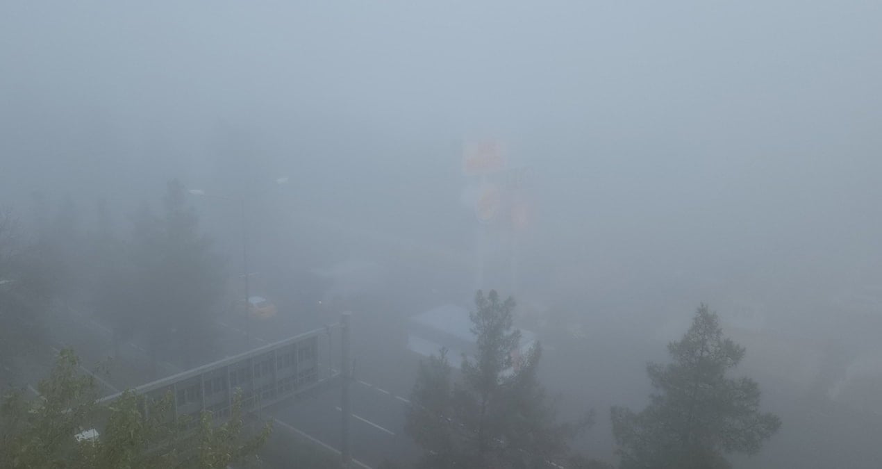 Uçak seferlerine sis engeli! Uçuşlarda gecikmeler yaşanıyor