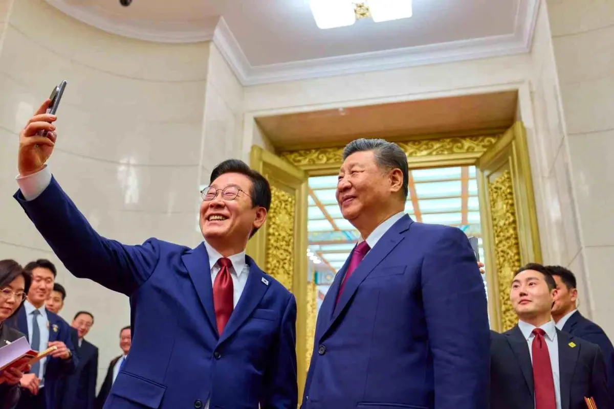 Lee Jae Myung’dan Xi ile Selfie