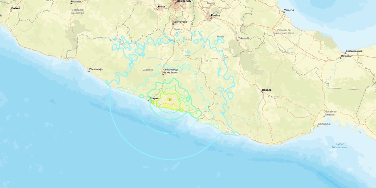 Meksika beşik gibi sallandı! Devlet başkanının basın toplantısı yarıda kesildi