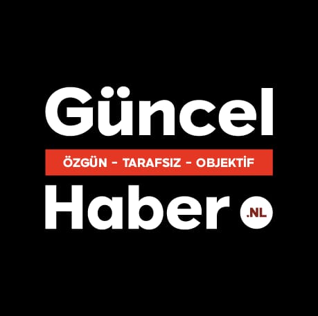 Tırın Çarptığı Otomobil Galeriye Dalınca Maddi Hasar Oluştu